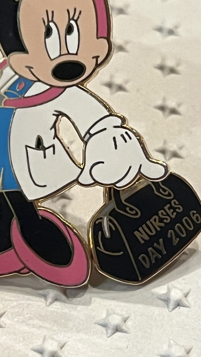 AP Disney 2006 Nurses Day Nurse Minnie Mouse Medical Bag Dangle LE