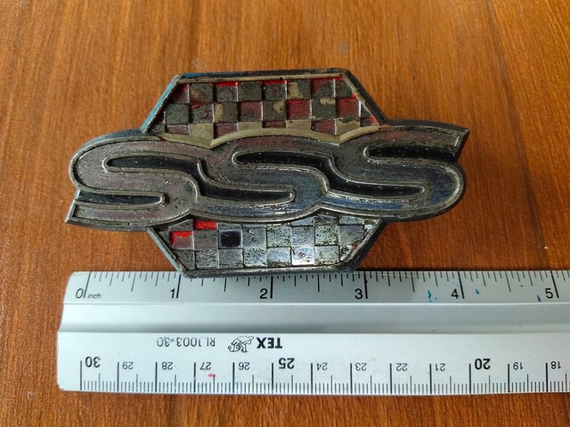 Datsun Bluebird 910 Parts NISSAN DATSUN BLUEBIRD SSS 910 Emblem Badge Front Grille Logo Genuine