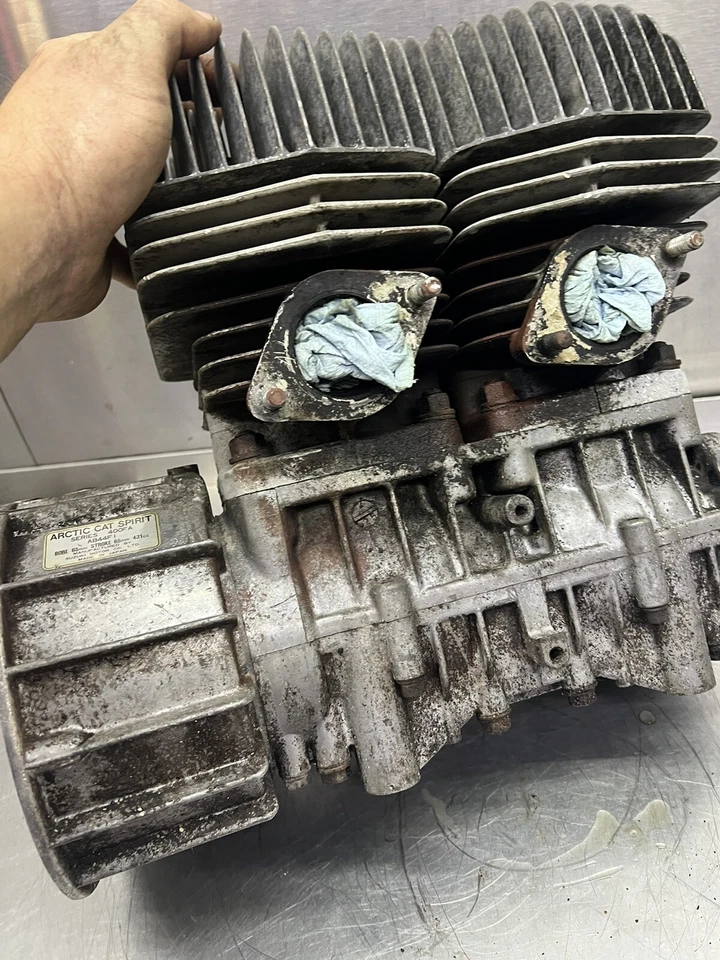 Motor de snowmobile Arctic Cat Panther Jag Pantera 400 FA 440 AB44F1 - Imagem 3 de 4