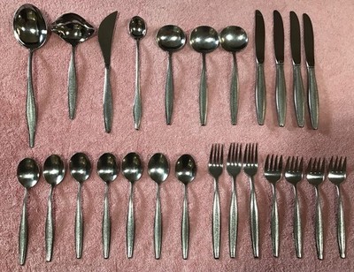 A4 - Vintage Towle INNOVATION 25 Pieces Stainless USA Textured Handle Flatware