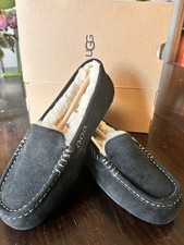 UGG Women's Black Suede Moccasin Slippers Size 7 Lined Wool