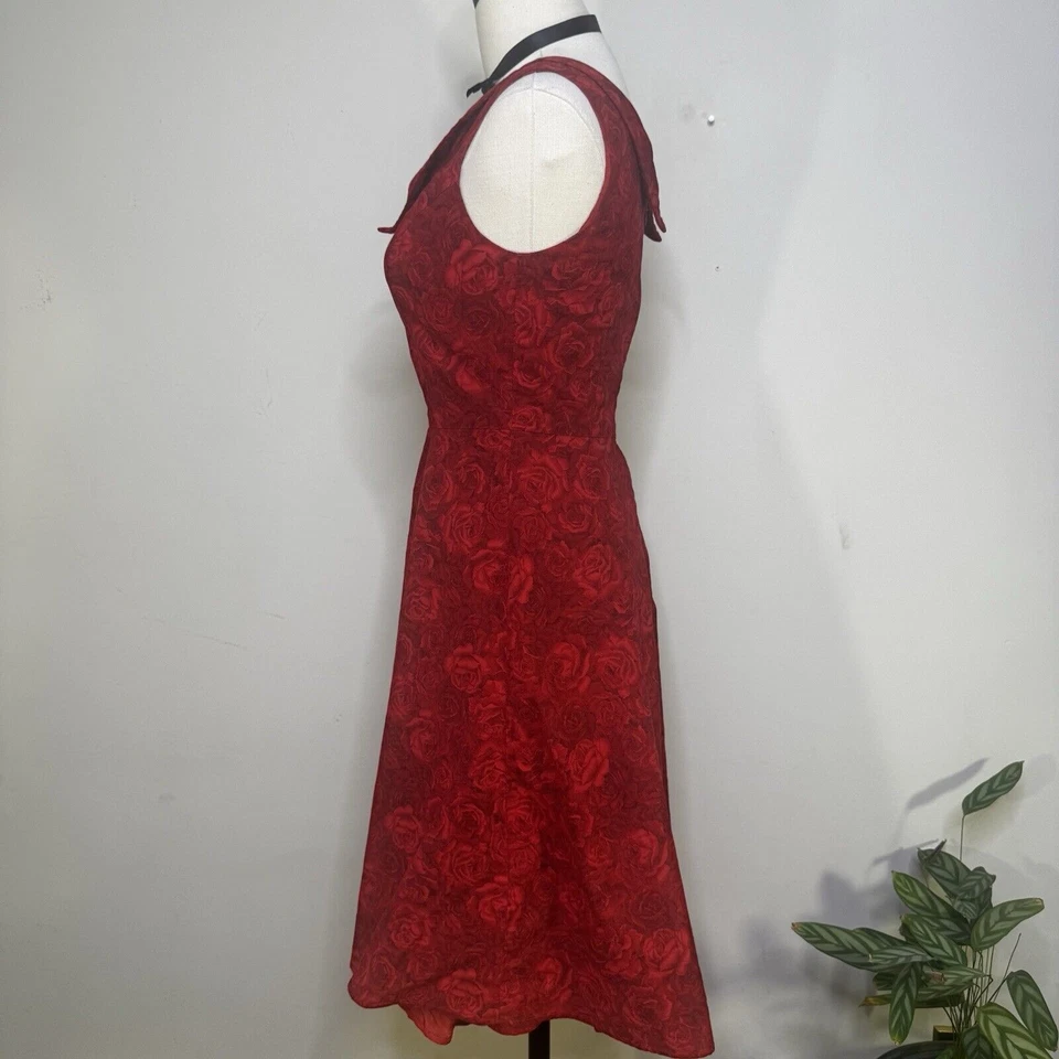 Vestido midi acampanado calce floral rojo negro EXPRESS de colección caprichoso años 90 Y2K 3/4 Foto 4 de 4