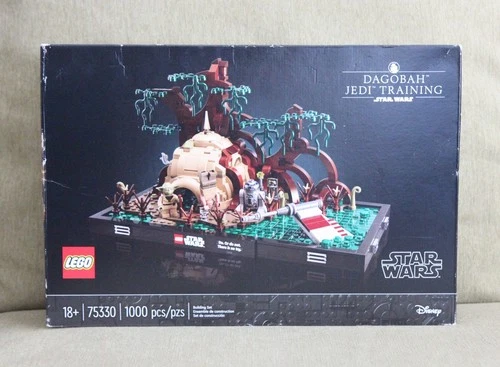 LEGO 75330 Star Wars Dagobah Jedi Training Diorama Retired New Sealed - Creased