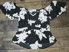 Sienna Sky Women's Floral Blouse Sz Large Black And White Open Back Detail 