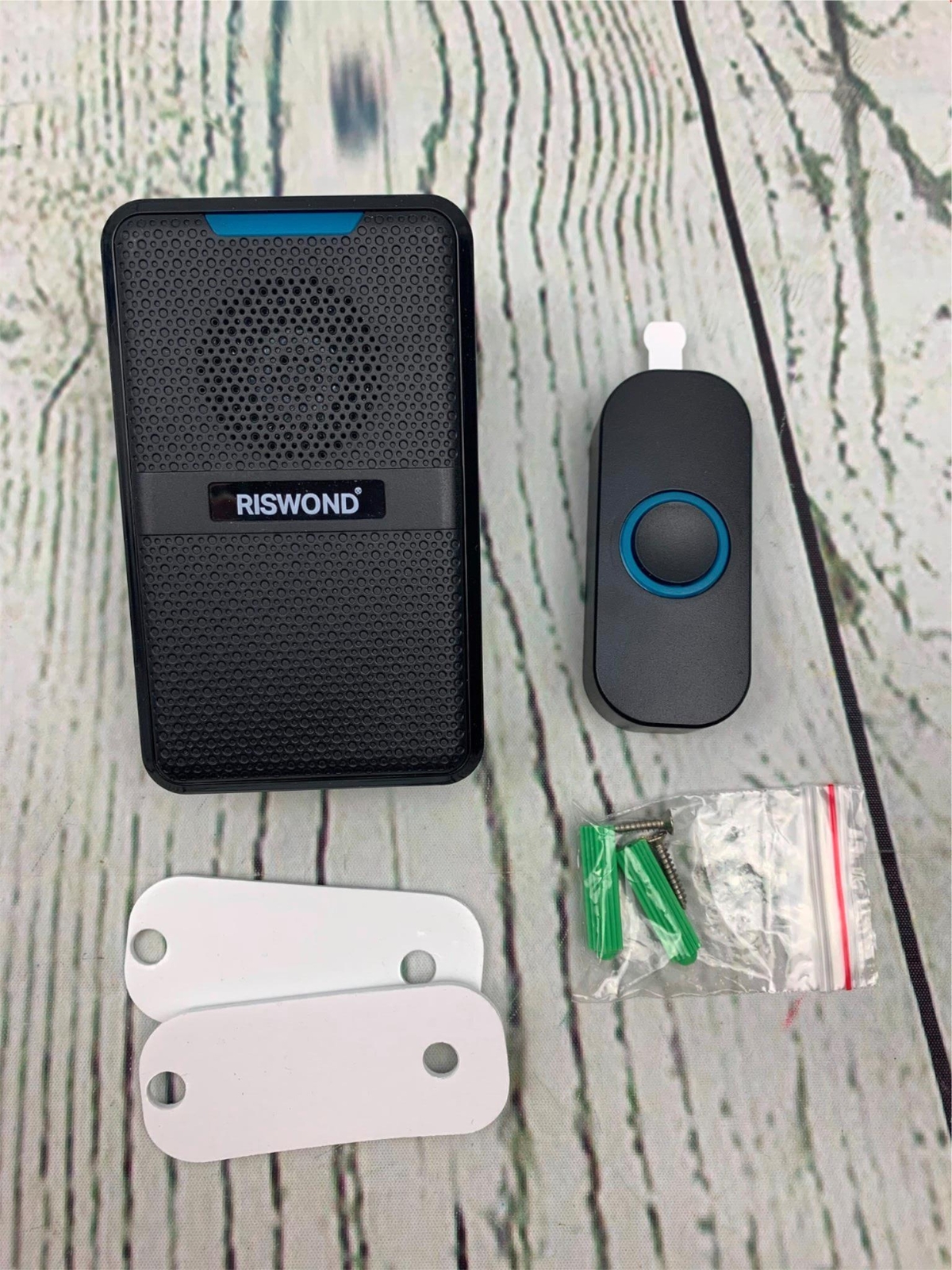 Wireless Waterproof Plug-in Doorbell with 5 Volume Levels and 32 Tones-image