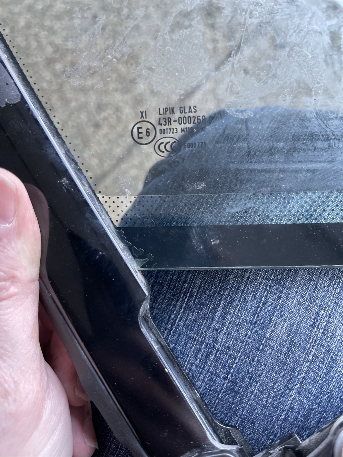 Ad43-c26aa36-ak Aston Martin Rapide Glass Front Right