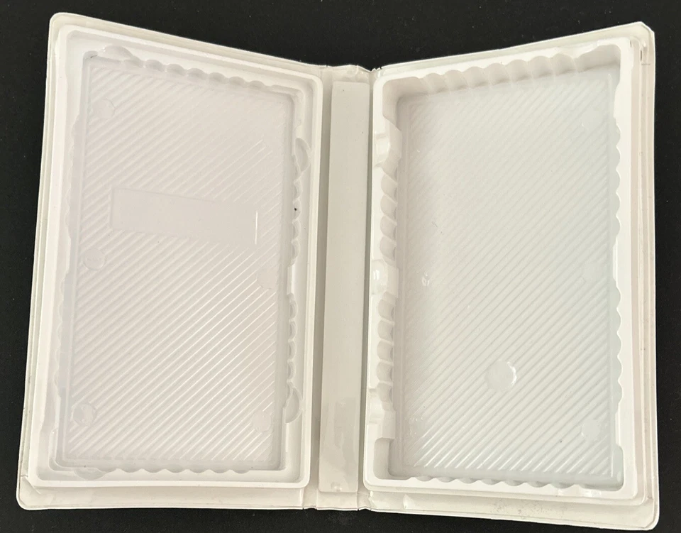 Finding NEMO Disney/Pixar VHS Tape Cartoon In Clamshell Case (2001 Used) - Image 3 of 4