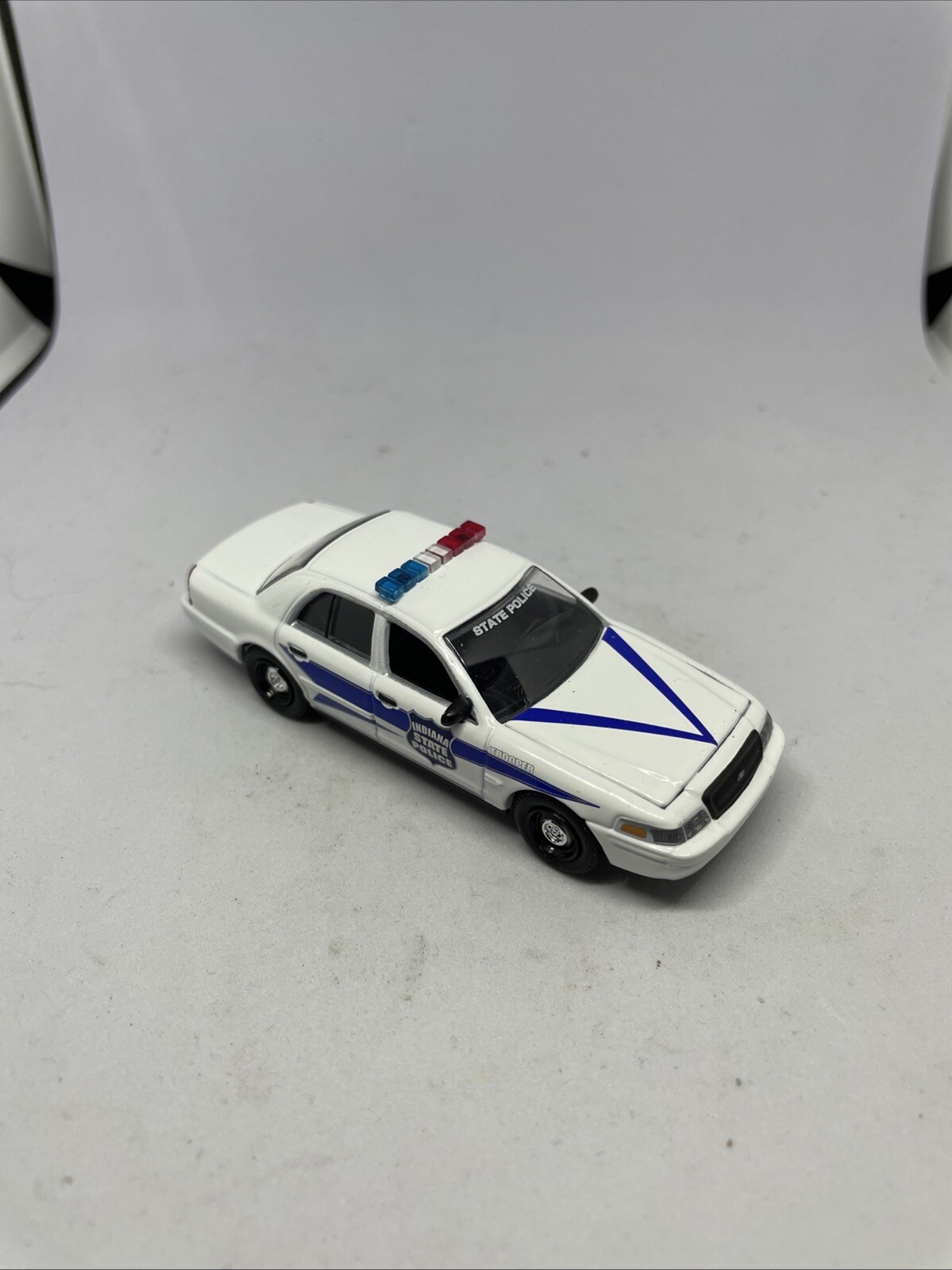 Greenlight 1:64 Hot Pursuit 2008 Indiana State Police Ford Crown Victoria