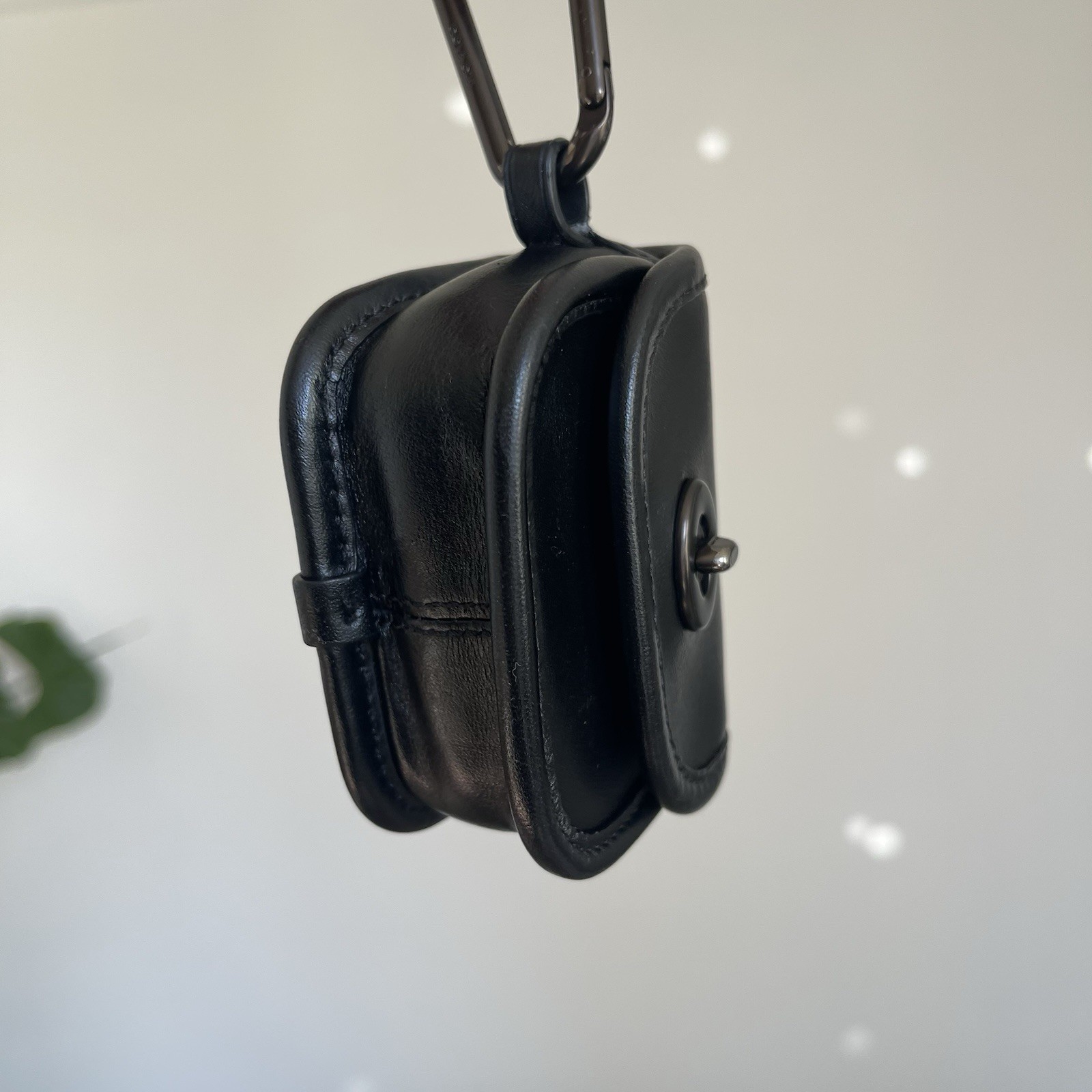 Coach Heritage Turnlock Bag Charm Key Fob Black Leather C3163 VGC