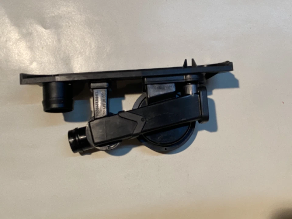 2006-2015 Audi A3, A4, TT, Quattro двигатель картер вентиляционный клапан OEM новый 6f129101p - Изображение 3 из 4