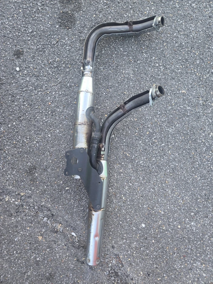 99-07 HONDA SHADOW VLX 600 VT600CD DELUXE OEM SILENCIADOR ESCAPE SILENCIADOR TUBO Foto 2 de 4