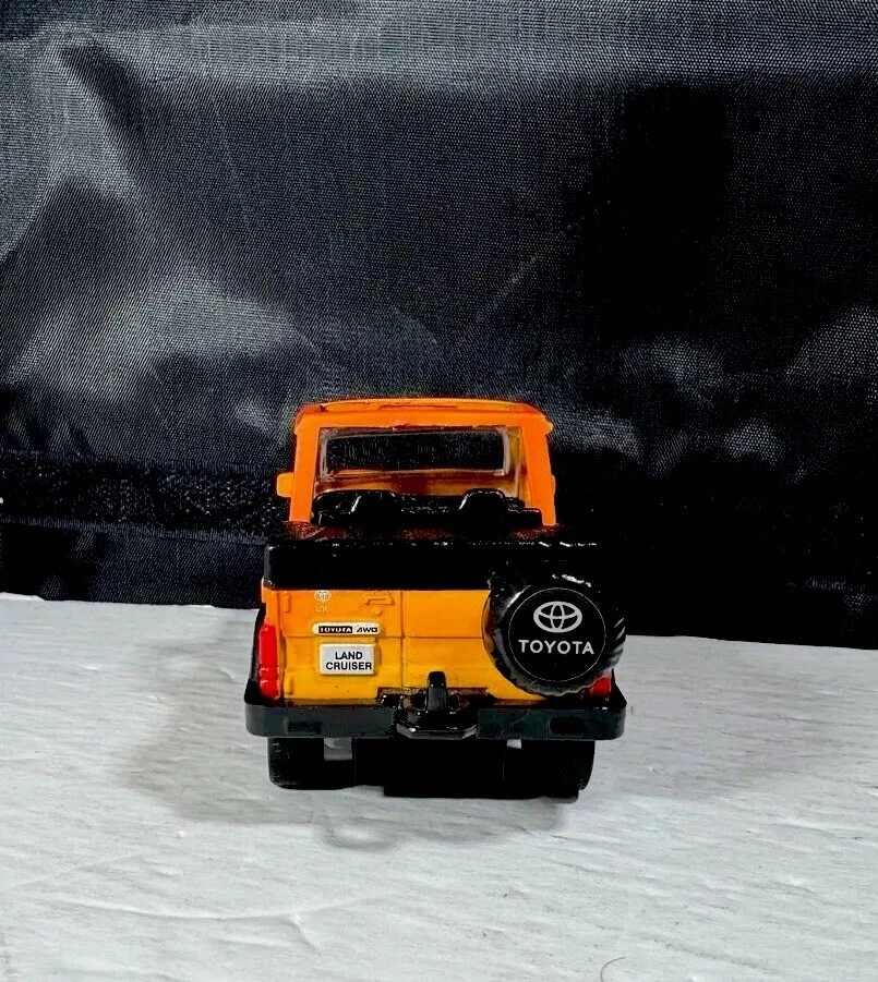 Camión diecast Toyota Land Cruiser 70 Safari Sunset Orange raro Wild Republic Foto 4 de 4