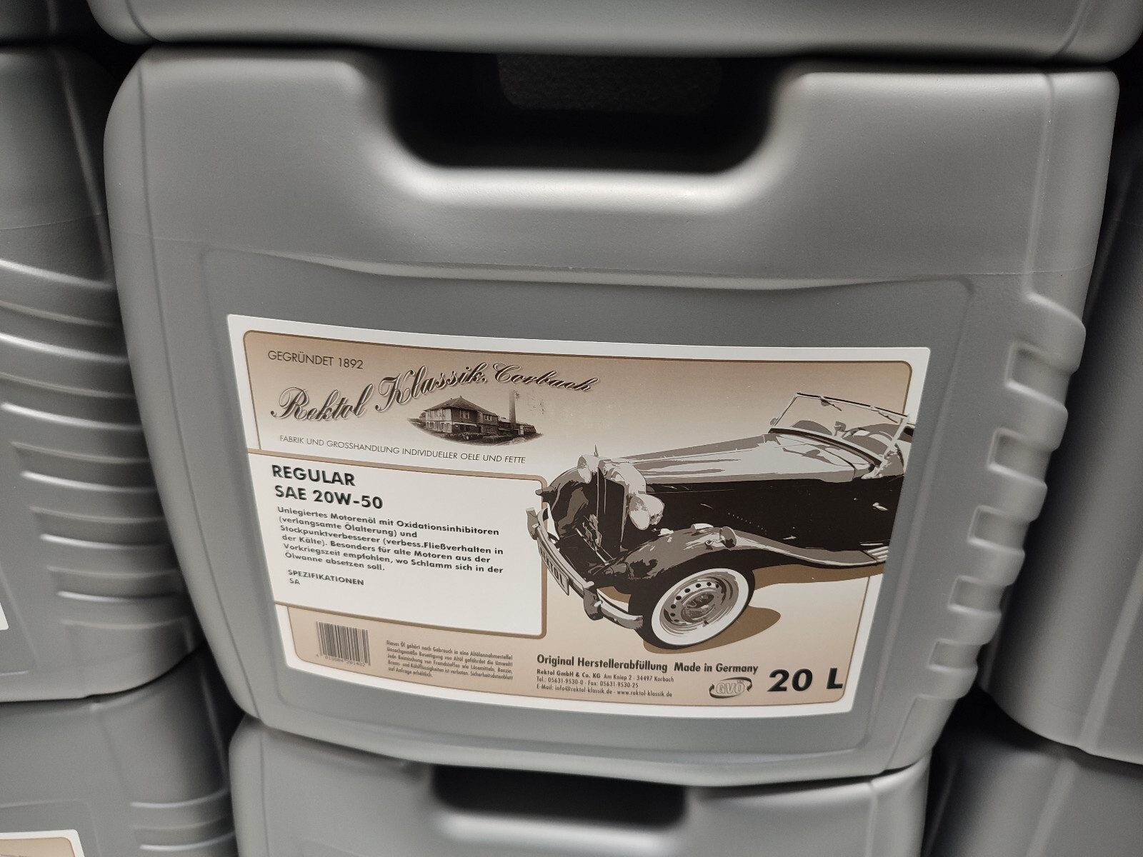 Huile Rektol Klassik Regular 20W50 résout les fuites des moteurs de collection