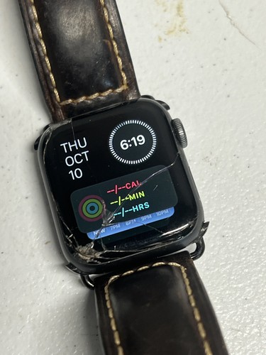 Apple Watch Series 4 - 40mm - GPS & Cellular - Aluminum Space Gray Smartwatch