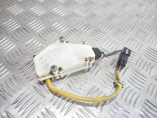 Ford Galaxy 1999 Diesel Stellmotor Tankdeckel Tankklappe 95VW9B241AB UST70721