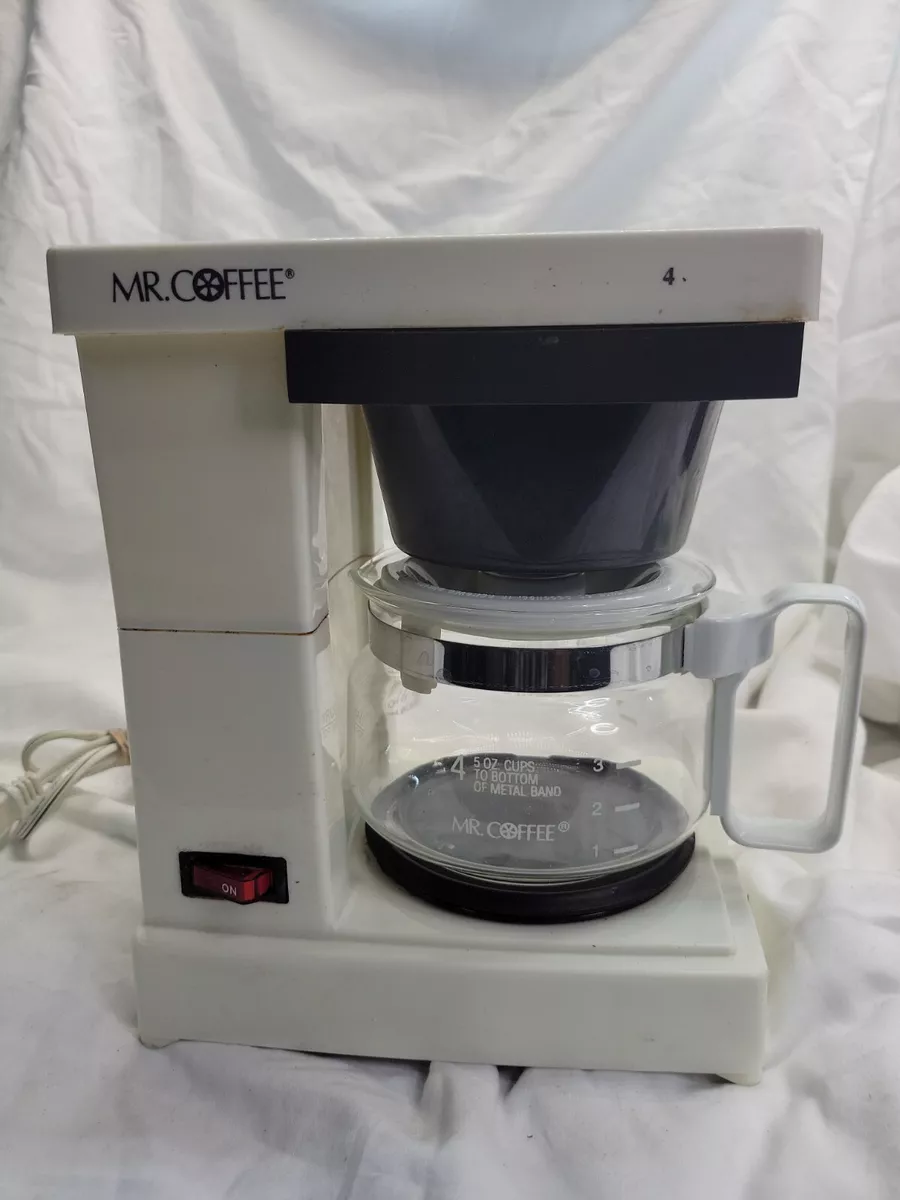 Mr Coffee Jr Model JR-4 Vintage Mini 4 Cup Coffee Maker Beige.