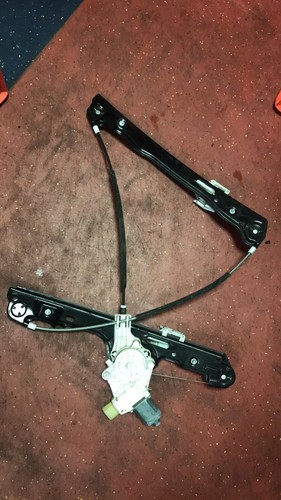 BMW 1 E87 120i Türfensterheber vorne rechts 6927028 7067796 7138466