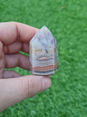Zauberquarz aka Amethyst Spitzenachat Turm aus Minas Gerais, Brasilien, 47g