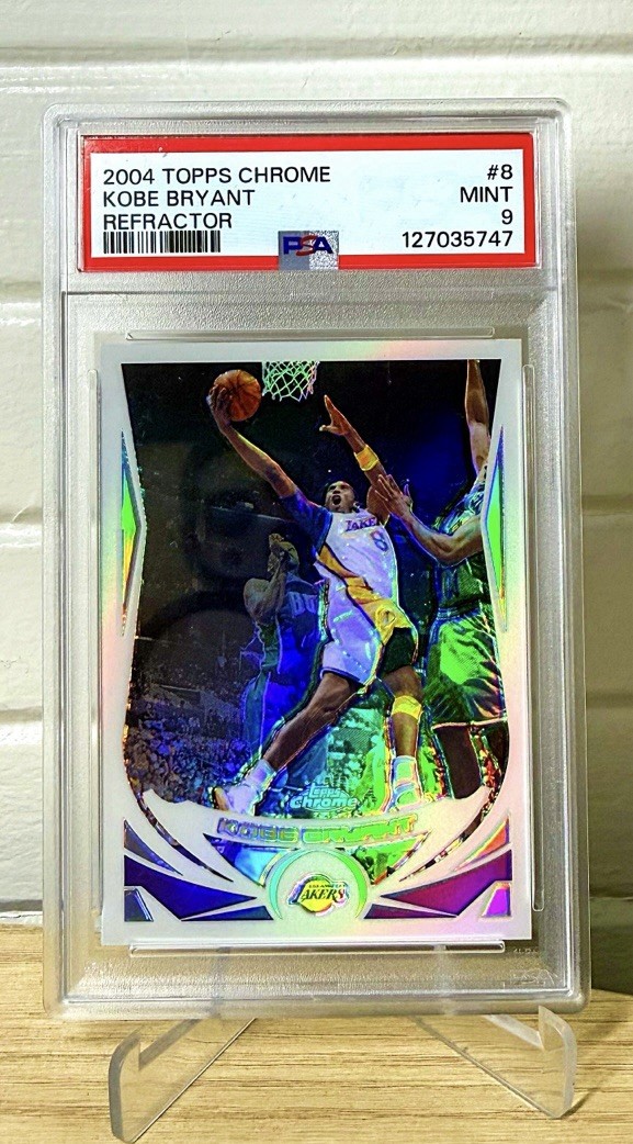 2004-05 Topps Chrome Refractor KOBE BRYANT #8 SP Los Angeles Lakers Clean PSA 9