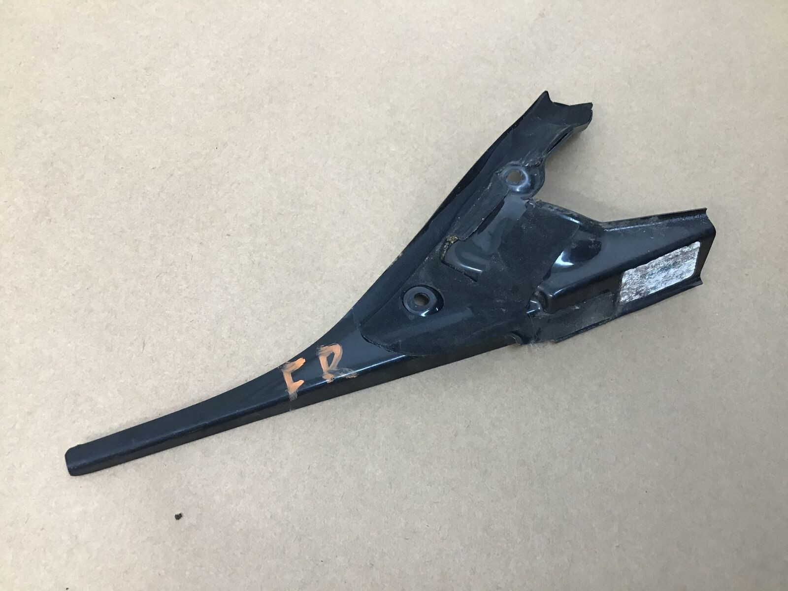 Aston Martin DB9 GT 2016 Front Right A Pillar Bracket Retainer Cover 13-16 ;:Y