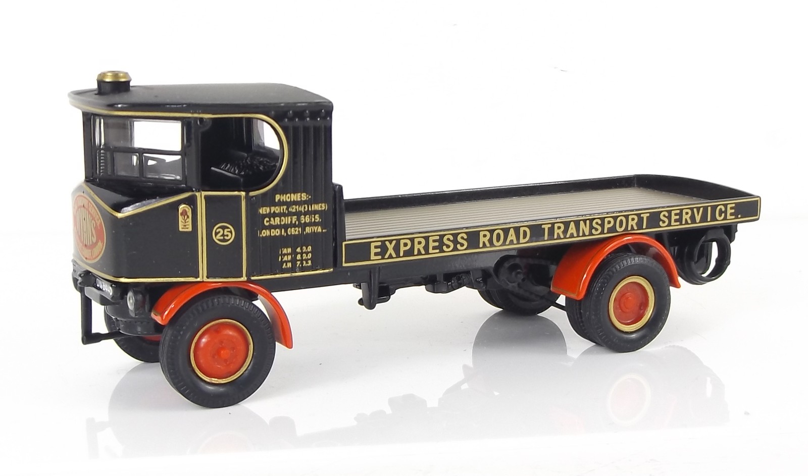 Corgi 80004 Vintage Glory Sentinel Platform Wagon with Oil Drums Wynns