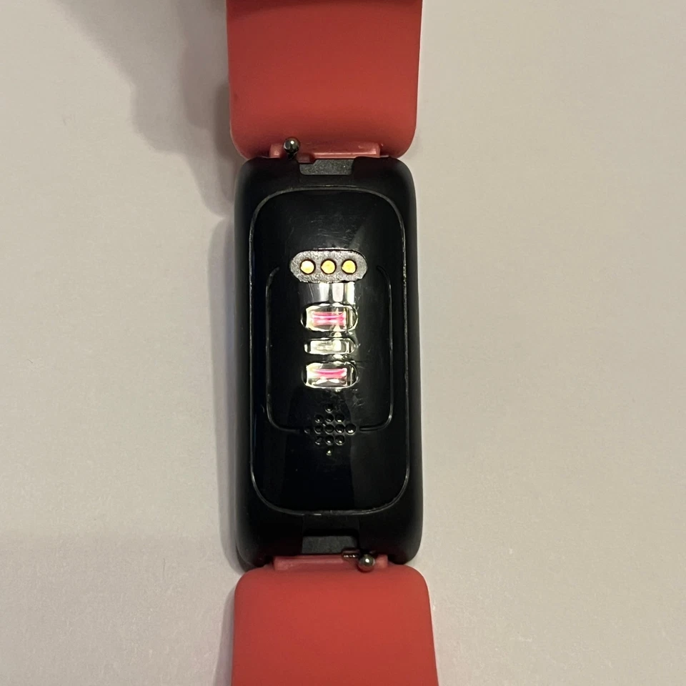 Rastreador de actividad física Fitbit Inspire 2 + monitor de ritmo cardíaco FB418 Desert Rose Foto 4 de 4