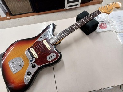 FENDER AMERICAN VINTAGE '62 JAGUAR Electric Guitar | eBay