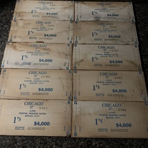 10 x Vintage 1977 Chicago federal reserve notes series  wood brick end 