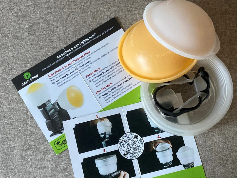 Genuine GARY FONG Lightsphere GEN 5 collapsible flash diffuser WHITE and AMBER - Image 4 of 4