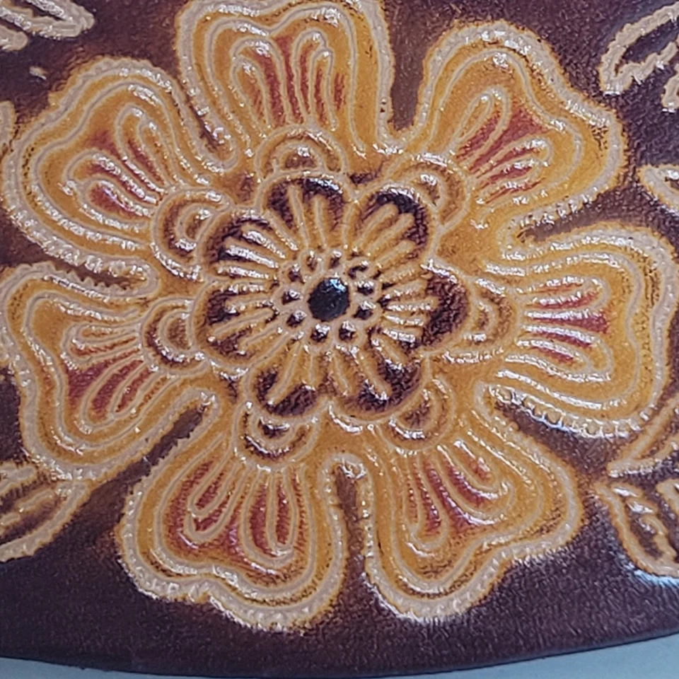 Clipe de cabelo de couro Barrette e suporte de rabo de cavalo em bastão de madeira feito à mão para pônei - Imagem 4 de 4