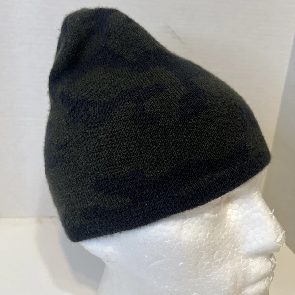 Under Armour Men Hat One Size Green Camo Beanie Knit Logo Acrylic Nylon Adult - Image 3 of 4