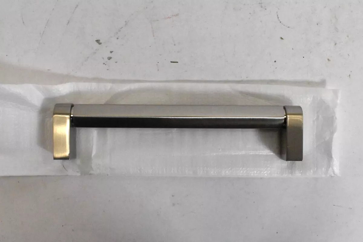 Rh on sale cabinet knobs