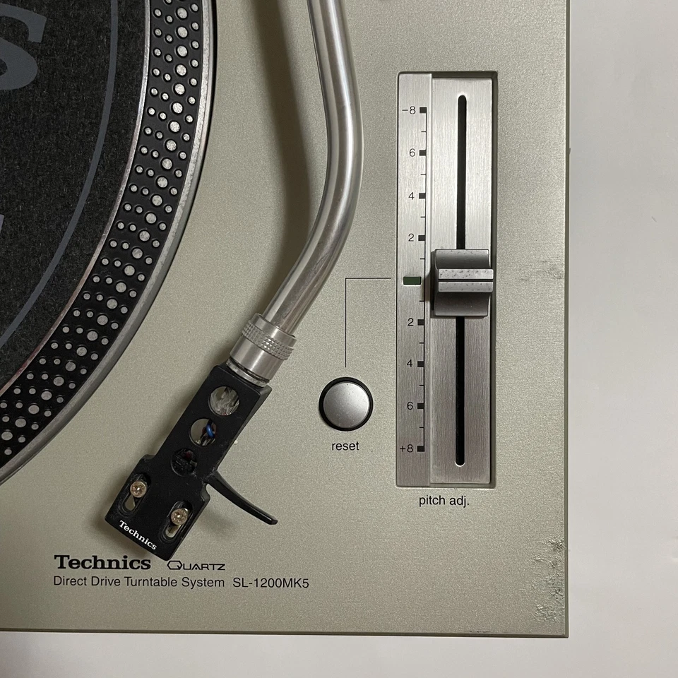 Technics SL-1200MK5 DJ Turntable record player tested - Image 4 of 4