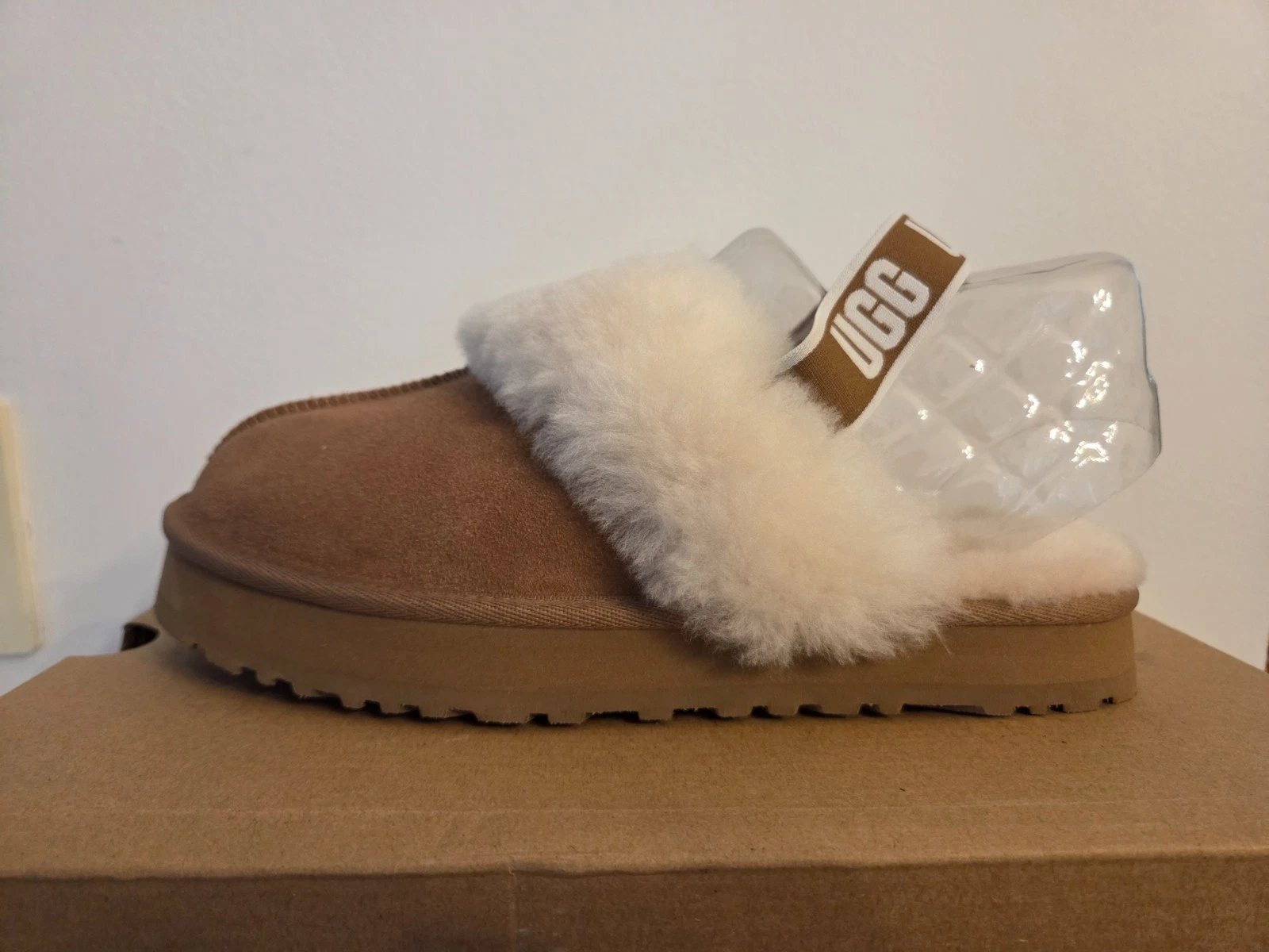 UGG FUNKETTE SANDALO BAMBINI CASTAGNO US 5 UK 4 JP 23 5 autentico nuovo