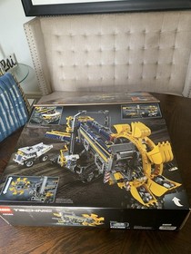 Lego Technic Bucket Wheel Excavator (42055) 2016 RETIRED NEW & SEALED!!!