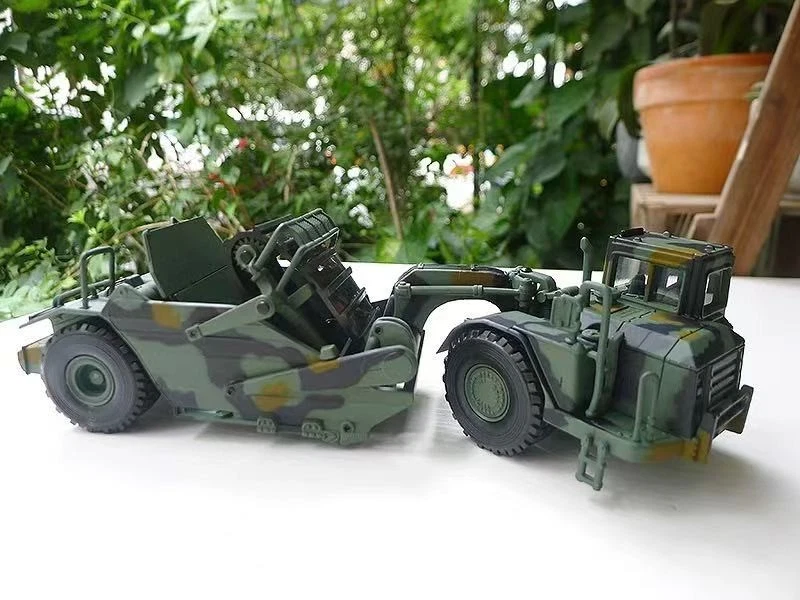 NORSCOT 1:50 CAT 623G Military - painted Grader Model - Image 2 of 4