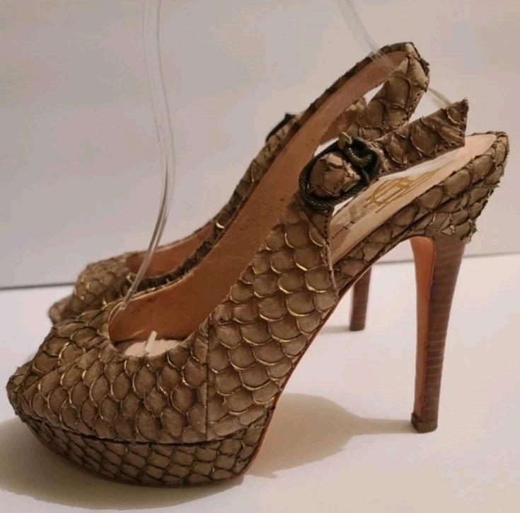 House of Harlow 1960 Nadya Open-Toe  Slingback High Heels Size 8.5