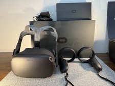 Oculus Quest 1 VR Headset 128 GB  Box Set Tes...