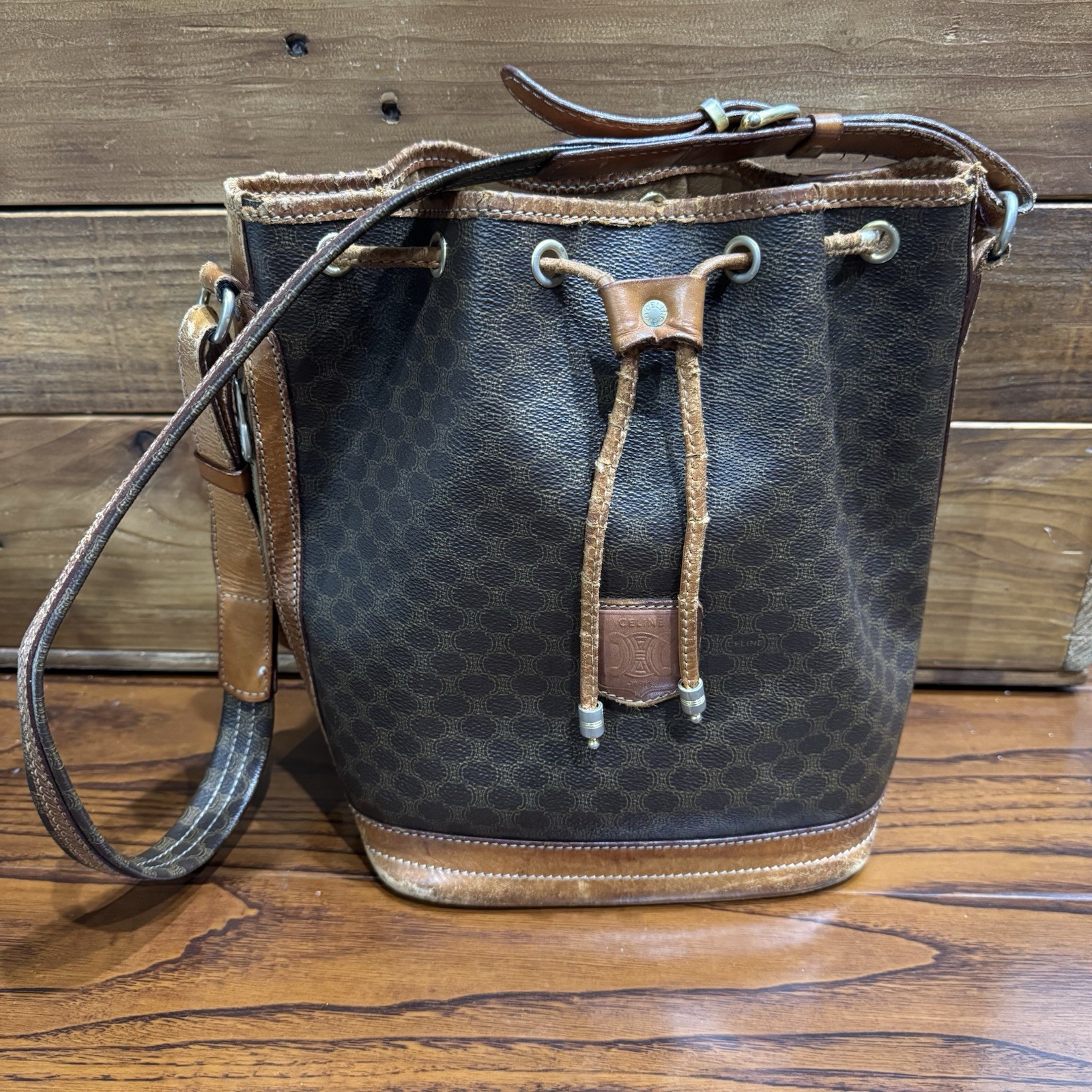 Vintage CELINE Shoulder Bag Leather M90 preowned see all images