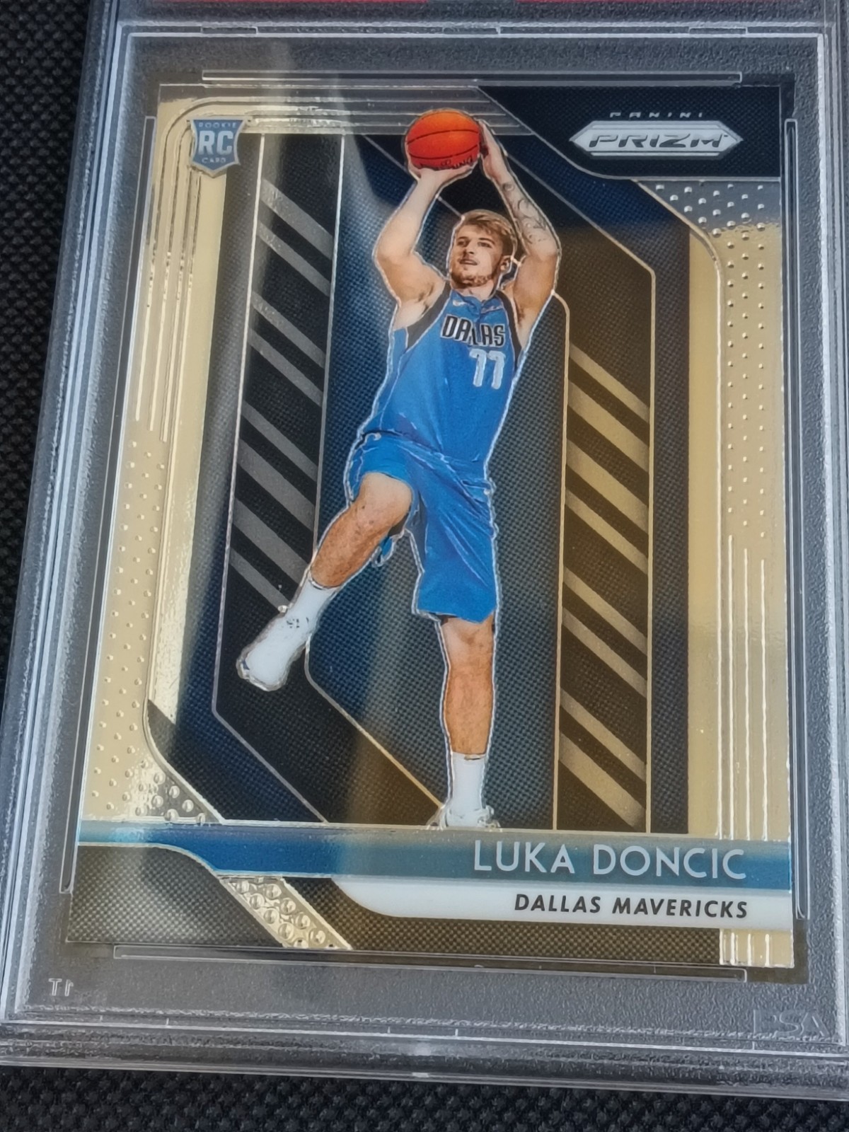2018-19 Panini Prizm - Luka Dončić #280 (RC)  PSA 10