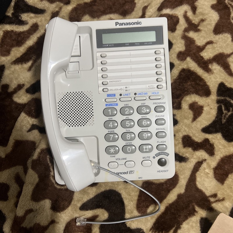 Panasonic KX-TS208W 2-Line Corded Phone Speakerphone LCD White