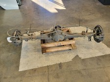 2007-2013 Toyota Tundra 4.7l Double Cab Rear Differential Axle Beam 4.10 Ratio 2007-2013 Toyota Tundra 4.7l Double Cab Rear Differential Axle Beam 4.10 Ratio