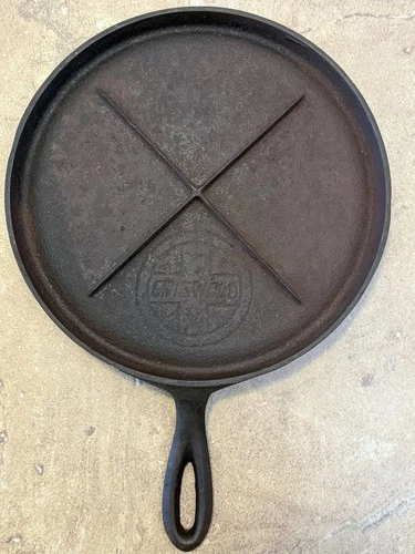 Griswold Erie No. 8 Cast Iron Handle Griddle Slant