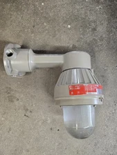 Hubbell Killark Hostile Lite explosion proof light fixture EMI20 Larsen