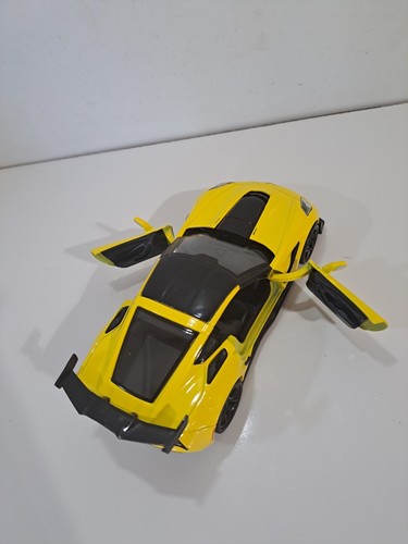 Motormax Die Cast 1/24 Scale 2019 C7 Chevrolet Corvette ZR1 Sports Car - Picture 12 of 12