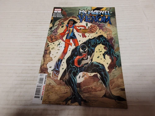 Ms. Marvel & Venom # 1 (2022, Marvel) 1st Print Main Cover