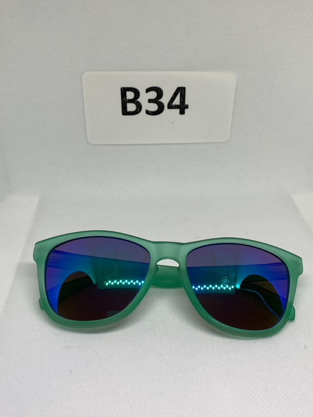 Trendy green saveyewear 5917 sunglasses style TR17-image