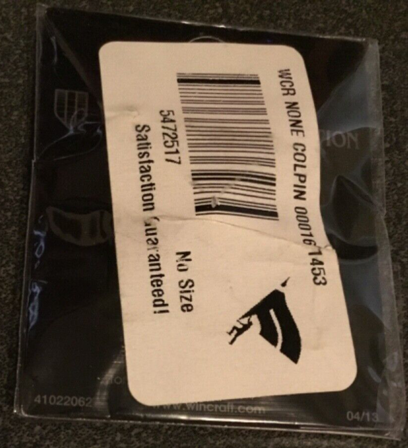 NHL STADIUM SERIES 2014 PITTSBURGH PENGUINS CHICAGO BLACKHAWKS Lapel