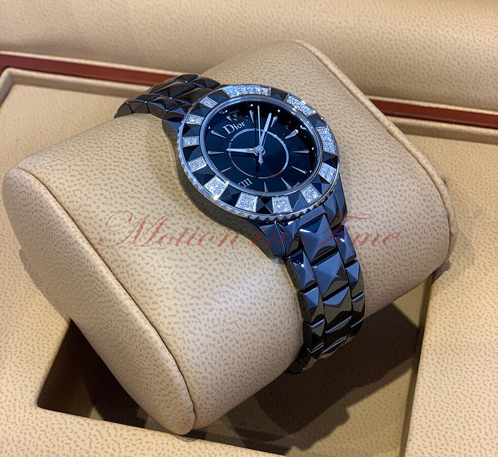 Christian Dior VIII Quartz 33mm Diamond Bezel Black Ceramic Christian Dior VIII Quartz 33mm Diamond Bezel Black Ceramic