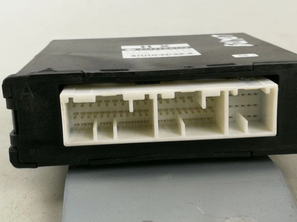 2003 - 2009 Subaru Legacy Outback Automatic Gearbox Control Module 31711AH750 Foto 3 de 4